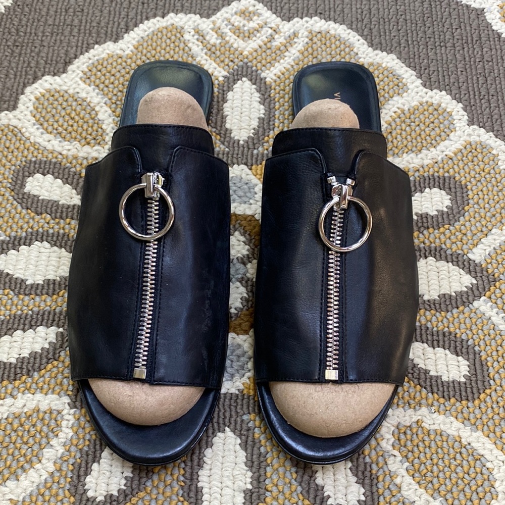 NWOT Via Spiga Sandals